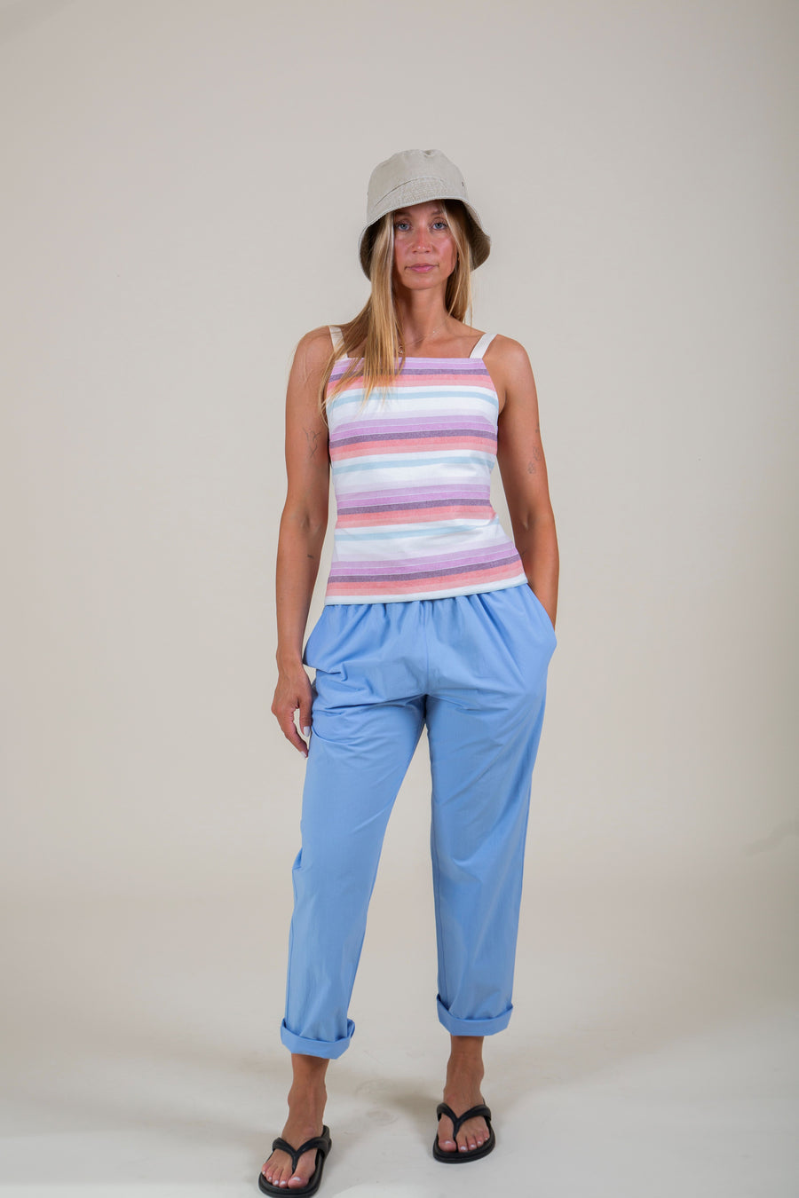 17h45 trousers
