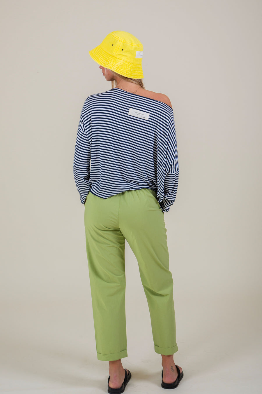 17h45 trousers