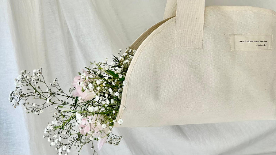 12h30 bouquet bag